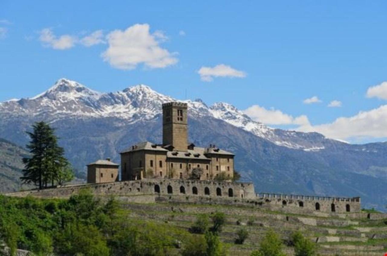 Arco Iris Sarre Appartement Aosta Buitenkant foto